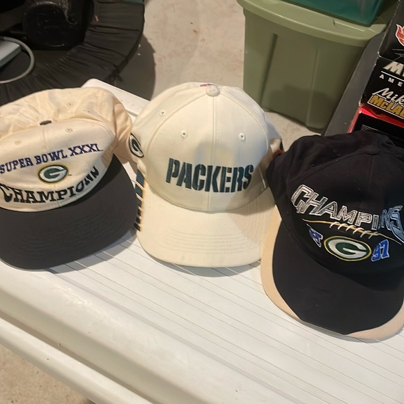 Packers set of three hats, champions, and a Super Bowl one as well - Picture 1 of 12